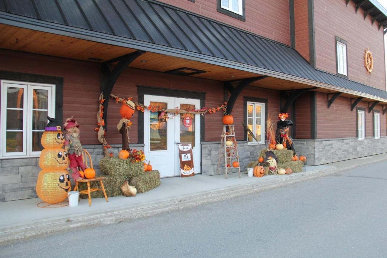 Auberge Du Vieux Faubourg Sainte Anne-des-Chênes Eksteriør bilde